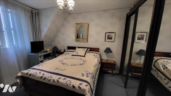 Immeuble à usage de commerce et habitation.