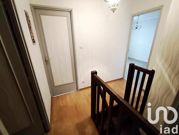 Maison à vendre 6 pièces 110 m² Commelle-Vernay