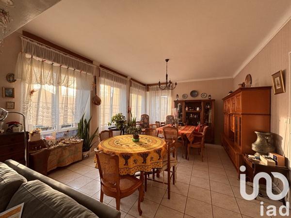 Maison de ville 9 pièces de 212 m² à Saint-Nazaire (44600)