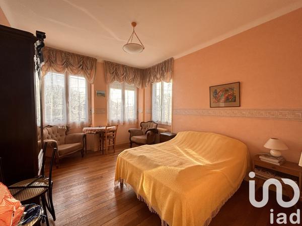 Maison de ville 9 pièces de 212 m² à Saint-Nazaire (44600)