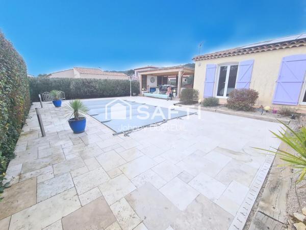 PIGNANS - SUPERBE VILLA T4 DE PLAIN-PIED AVEC PISCINE, DOUBLE GARAGE ET PRESTATIONS MODERNES, NICHÉE SUR UN TERRAIN PAYSAGER DE 1 408 M² À DEUX PAS DU CENTRE DU VILLAGE