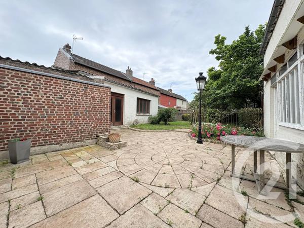 Maison à vendre  9 pièces - 179,40 m 2   ST QUENTIN  - 02