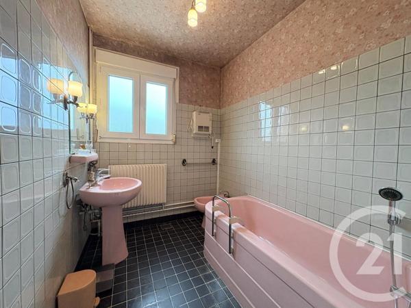 Maison à vendre  9 pièces - 179,40 m 2   ST QUENTIN  - 02