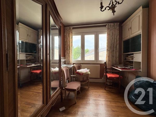 Maison à vendre  9 pièces - 179,40 m 2   ST QUENTIN  - 02