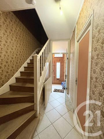 Maison à vendre  9 pièces - 179,40 m 2   ST QUENTIN  - 02