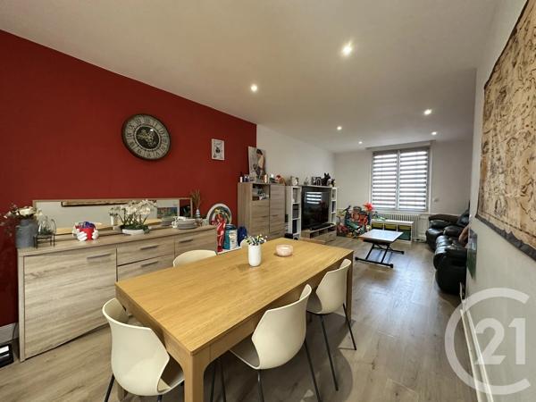 Maison à vendre  9 pièces - 179,40 m 2   ST QUENTIN  - 02