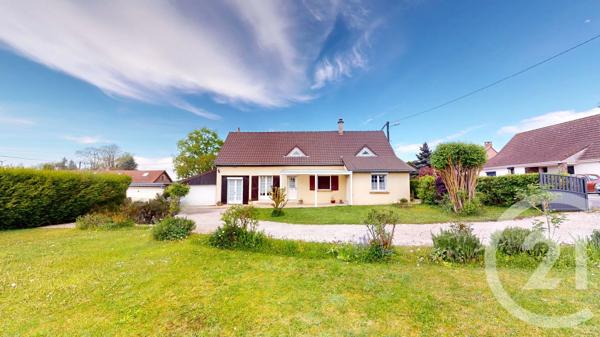 Maison à vendre  9 pièces - 179,40 m 2   ST QUENTIN  - 02