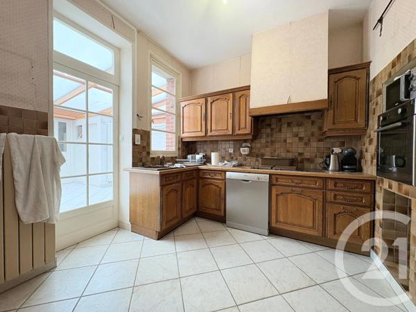 Maison à vendre  9 pièces - 179,40 m 2   ST QUENTIN  - 02