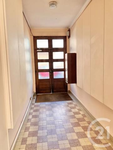 Appartement T2 à vendre  4 pièces - 65 m 2   BEAUVAIS  - 60