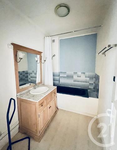 Appartement T2 à vendre  4 pièces - 65 m 2   BEAUVAIS  - 60
