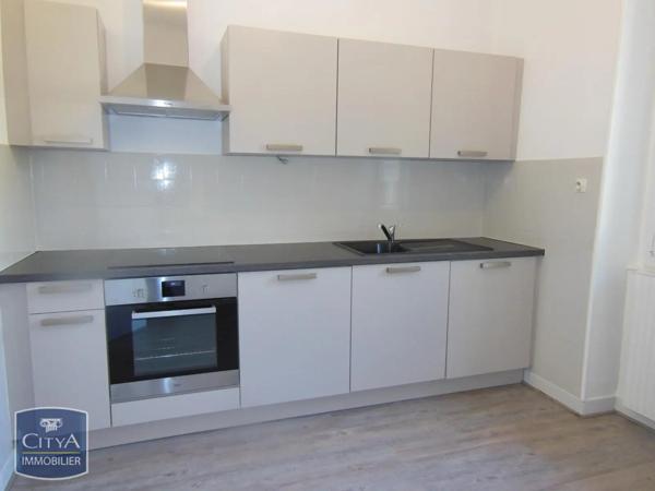 Appartement à louer 5 pièces 120m²