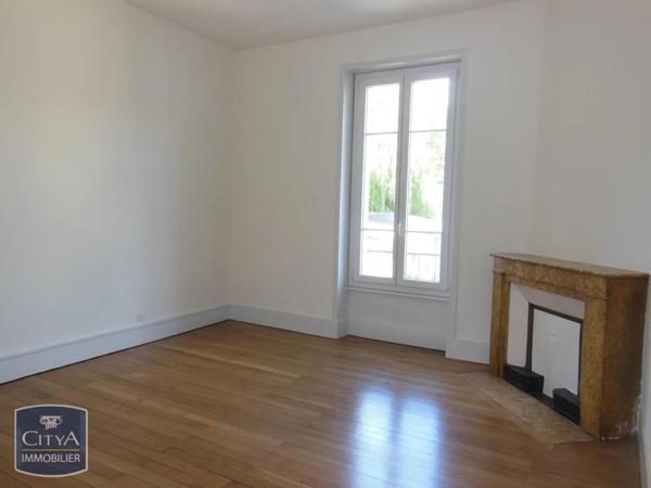Appartement à louer 5 pièces 120m²