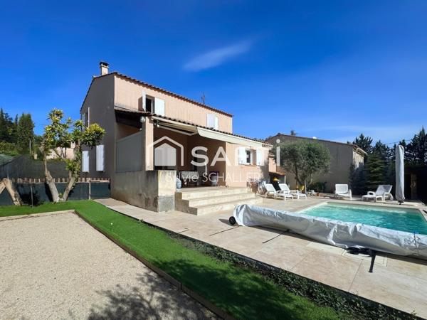 Villa climatisée avec piscine, parking et garage