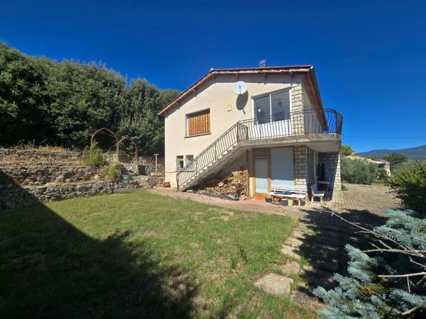 VILLA FAMILIALE 157 m² - Double garage et atelier