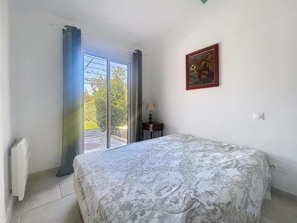 Maison 4 pièces à Tourrettes, proche commodités, jardin