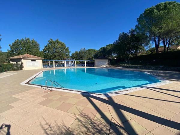 Maison 4 pièces à Tourrettes, proche commodités, jardin