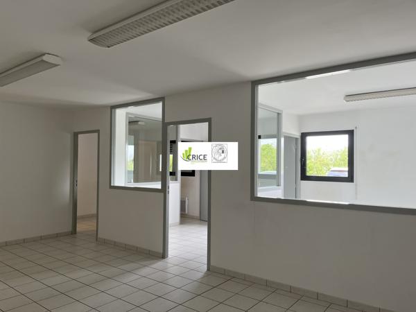 A LOUER BUREAUX LES GONDS 17100