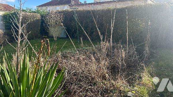 A VENDRE - MAISON SEMIE MITOYENNE HARLY ! (02100)