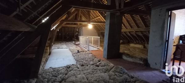 Maison traditionnelle 9 pièces de 146 m² à Aynac (46120)