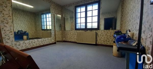 Maison traditionnelle 9 pièces de 146 m² à Aynac (46120)