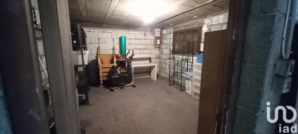 Maison traditionnelle 9 pièces de 146 m² à Aynac (46120)