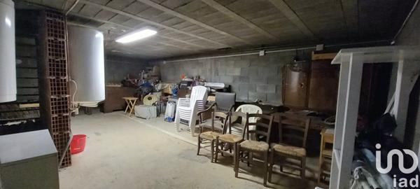 Maison traditionnelle 9 pièces de 146 m² à Aynac (46120)