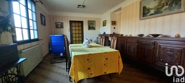 Maison traditionnelle 9 pièces de 146 m² à Aynac (46120)