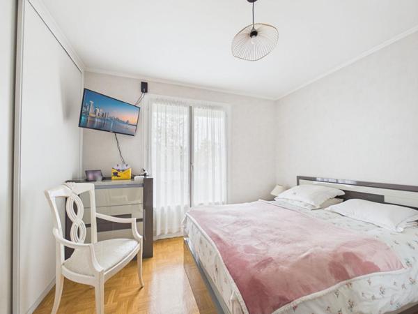 Maison de 107 m2 à Chatellerault, 3 chambres, jardin, garage