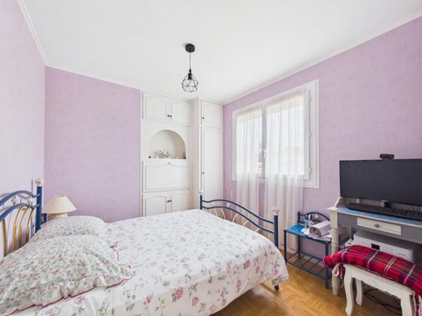 Maison de 107 m2 à Chatellerault, 3 chambres, jardin, garage