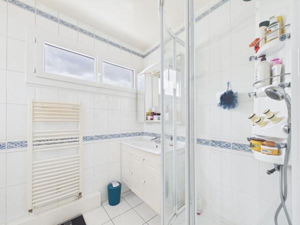 Maison de 107 m2 à Chatellerault, 3 chambres, jardin, garage