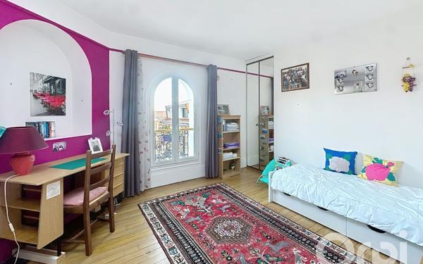 Maison à vendre    7 pièces • 217 m2 Clamart