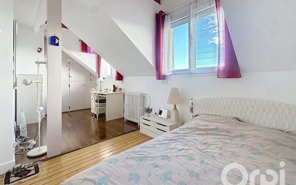 Maison à vendre    7 pièces • 217 m2 Clamart