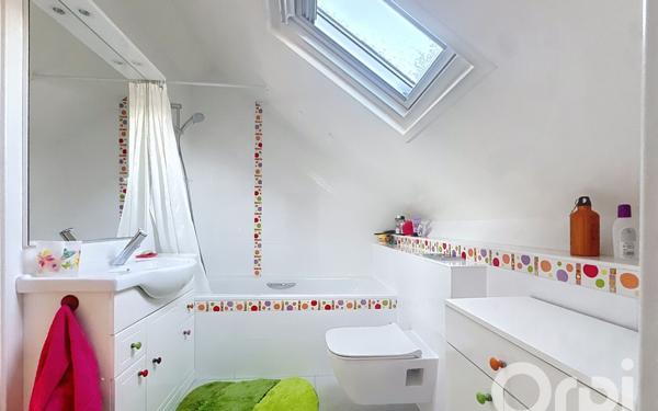 Maison à vendre    7 pièces • 217 m2 Clamart