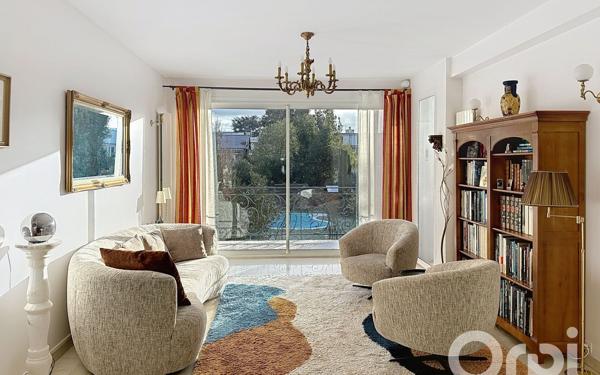 Maison à vendre    7 pièces • 217 m2 Clamart