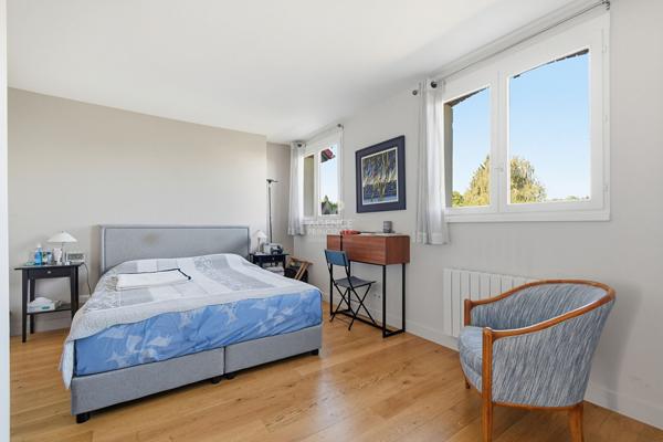 Maison Fourqueux 7 pièce(s) 180 m2 - 5 chambres 1 190 000 € **  - Référence  18871