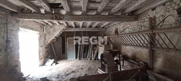 Étampes (91150) Corps de ferme à rénover