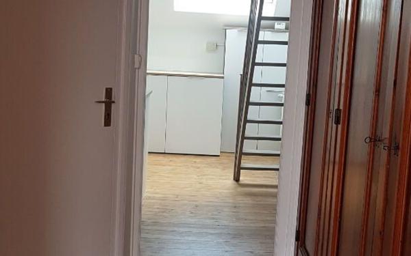 Appartement à louer    3 pièces •  Hazebrouck