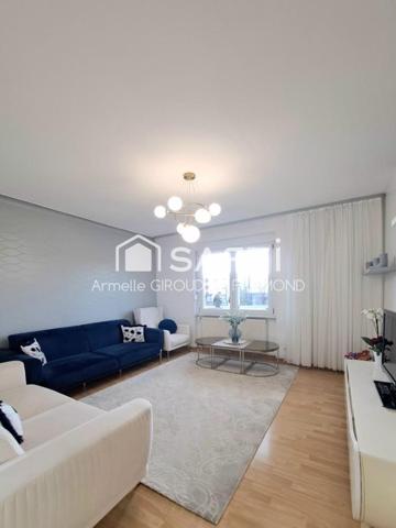 Situé à Mulhouse, immeuble de rapport des années 1955, en grande partie rénové, opportunité idéale investisseur ou projet familial avec revenus locatifs à la clé – 211 m² sur 460 m² de terrain – Fort potentiel