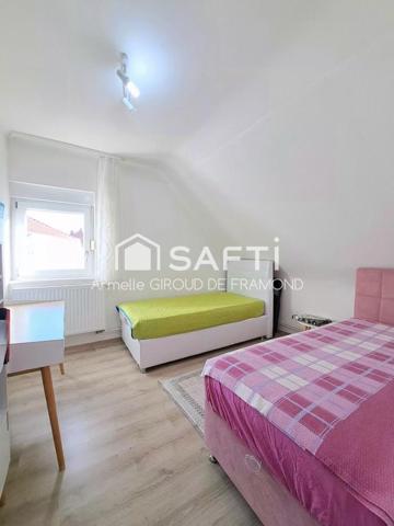 Situé à Mulhouse, immeuble de rapport des années 1955, en grande partie rénové, opportunité idéale investisseur ou projet familial avec revenus locatifs à la clé – 211 m² sur 460 m² de terrain – Fort potentiel