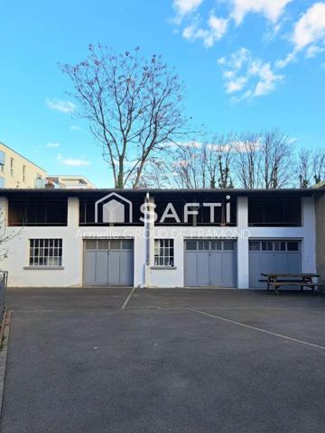 Situé à Mulhouse, immeuble de rapport des années 1955, en grande partie rénové, opportunité idéale investisseur ou projet familial avec revenus locatifs à la clé – 211 m² sur 460 m² de terrain – Fort potentiel