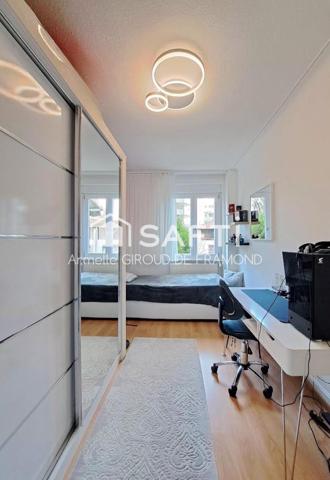 Situé à Mulhouse, immeuble de rapport des années 1955, en grande partie rénové, opportunité idéale investisseur ou projet familial avec revenus locatifs à la clé – 211 m² sur 460 m² de terrain – Fort potentiel