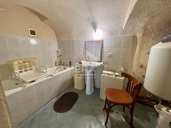 SPÉCIAL INVESTISSEUR, À VENDRE 84160 CADENET STUDIO LOUÉ D'ENVIRON 28 M²