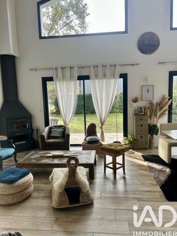 Maison à vendre 8 pièces 197 m² Saubion