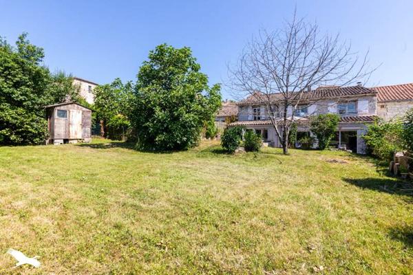 Maison à vendre |  Saint-Maurin |  7 pièces | 205 m²