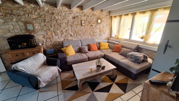 Maison
         5 pièces
        - 133 m²