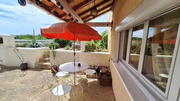 Maison
         5 pièces
        - 133 m²