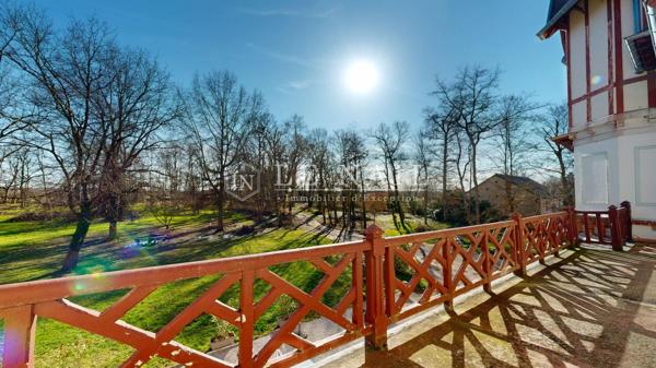 Elégant manoir du XIXe siècle à vendre au Sud de la Bourgogne