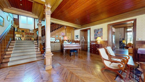 Elégant manoir du XIXe siècle à vendre au Sud de la Bourgogne
