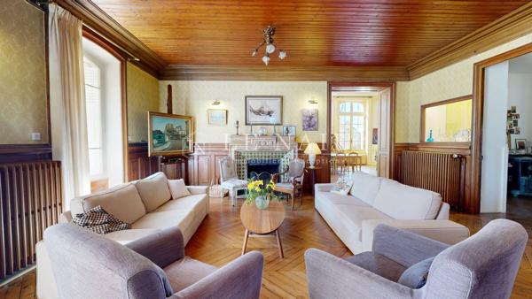 Elégant manoir du XIXe siècle à vendre au Sud de la Bourgogne