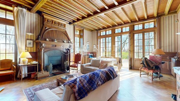 Elégant manoir du XIXe siècle à vendre au Sud de la Bourgogne